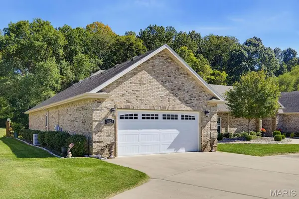 2923 Shadow Wood LN, Cape Girardeau, MO 63701