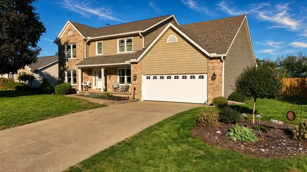 3415 Woodcrest DR, Bettendorf, IA 52722