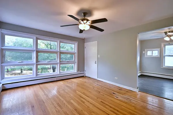 8233 Lake ST, River Forest, IL 60305