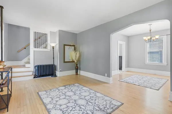 211 Morton ST E, Saint Paul, MN 55107