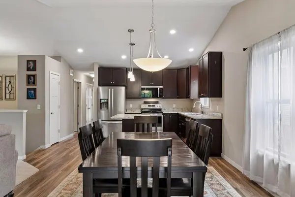832 Aurora CIR, Red Wing, MN 55066
