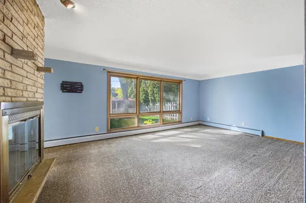 90 Cedar AVE N, Fargo, ND 58102