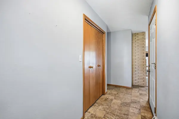 90 Cedar AVE N, Fargo, ND 58102