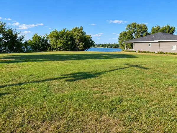 110 W 1st ST N, Cottonwood, MN 56229