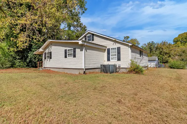 3206 Dyer St, Chattanooga, TN 37411
