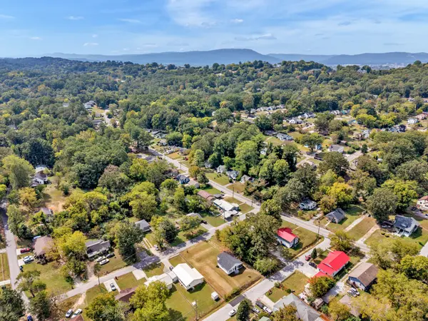 3206 Dyer St, Chattanooga, TN 37411
