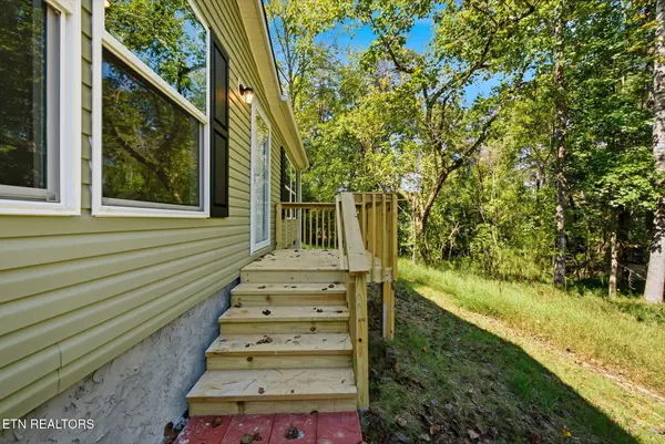 110 Abbott Rd, Kingston, TN 37763