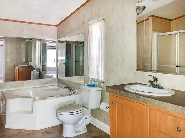 796 Brownfield Rd, Dover, TN 37058