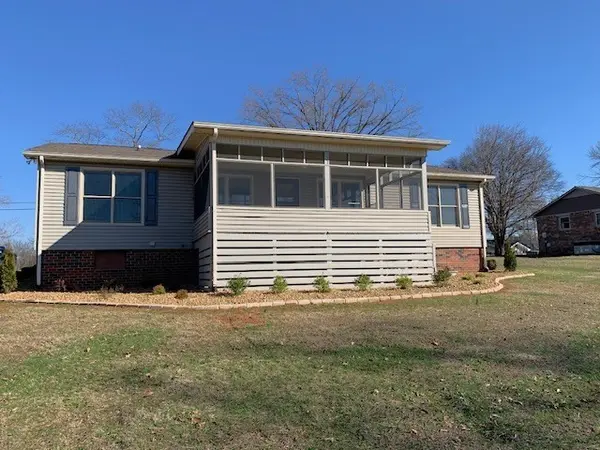 312 McKinney St, Estill Springs, TN 37330