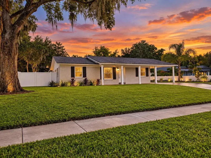 24 W GARDEN AVE, Winter Garden, FL 34787