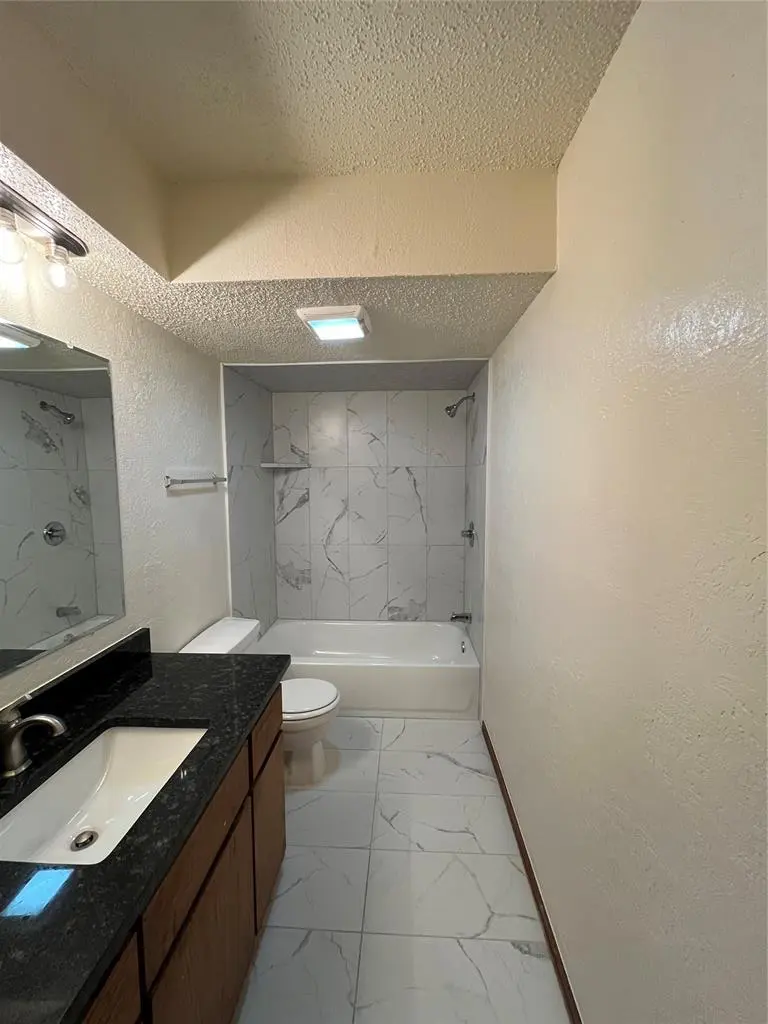 233 Chalmette DR #C, Norman, OK 73071