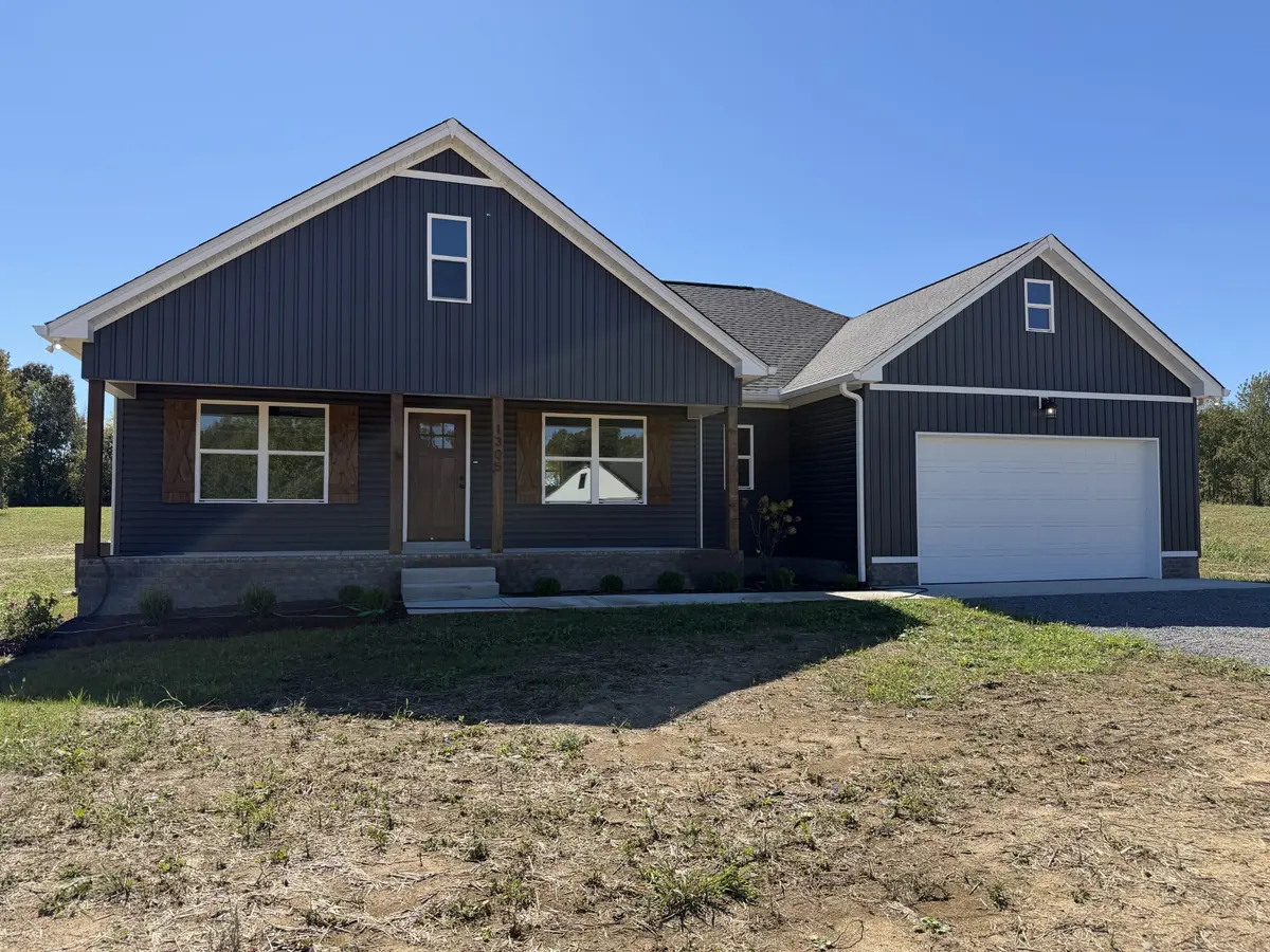 1305 Vickie Ln, Portland, TN 37148