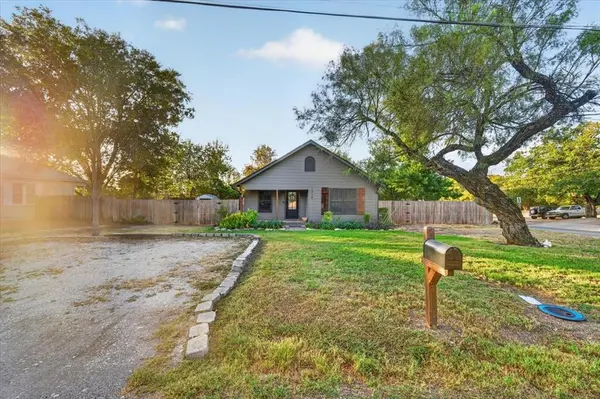 1090 Counts Street, Stephenville, TX 76401