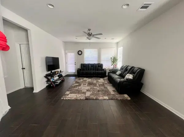 712 Falkland TRCE, Pflugerville, TX 78660