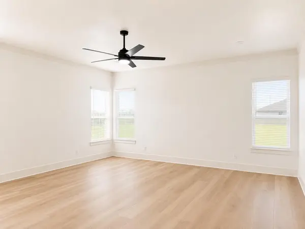 1614 Hunt DR, Salado, TX 76571