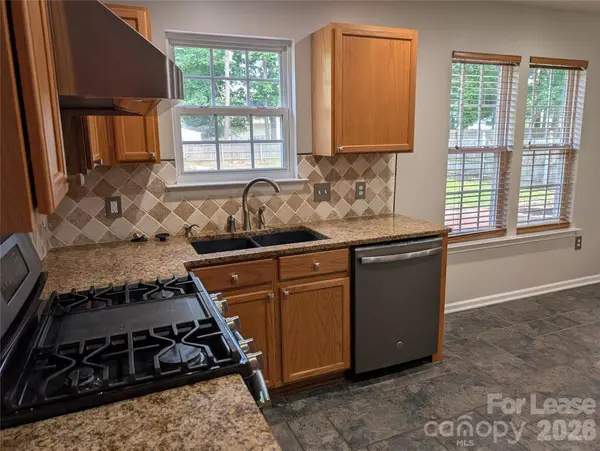 9935 Redbud Tree CT, Charlotte, NC 28273