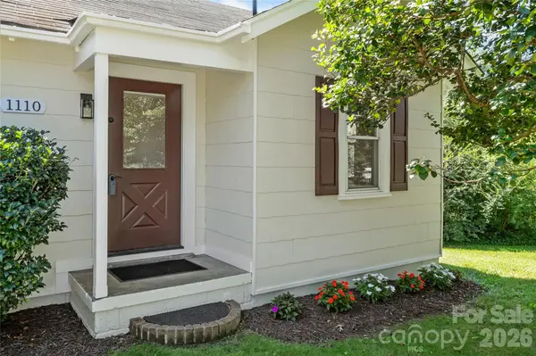 1110 N Ridge RD, Hendersonville, NC 28792