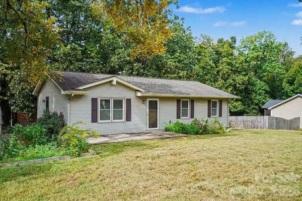 213 Cobblestone LN NW, Concord, NC 28027