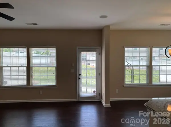16324 Magnolia Woods LN, Charlotte, NC 28277