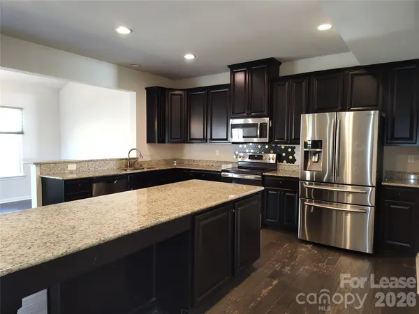 1737 Mill Creek LN, Concord, NC 28025