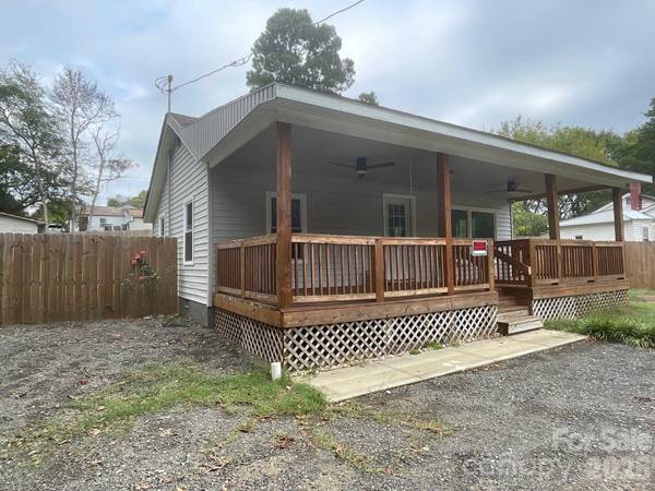 109 Walnut AVE, Belmont, NC 28012