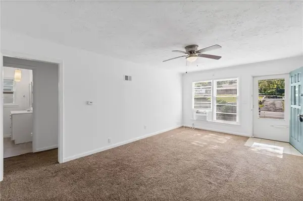 8108 9 HWY, Kansas City, MO 64152