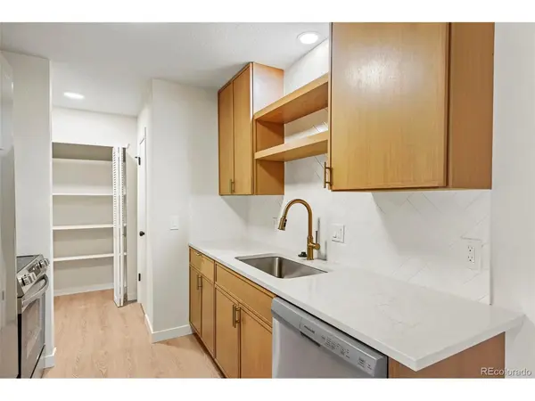 7995 E Mississippi #H7, Denver, CO 80247
