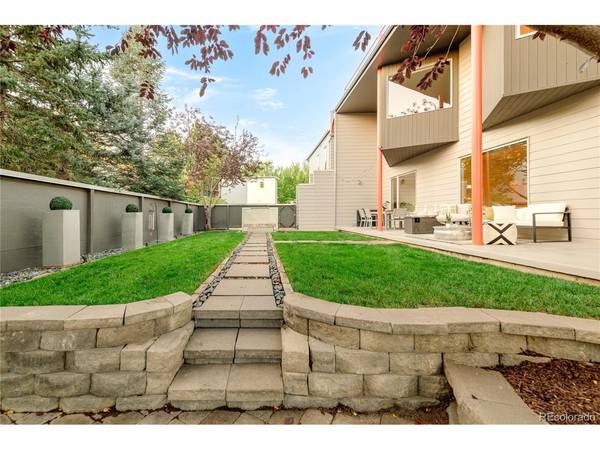 826 Plateau, Longmont, CO 80504