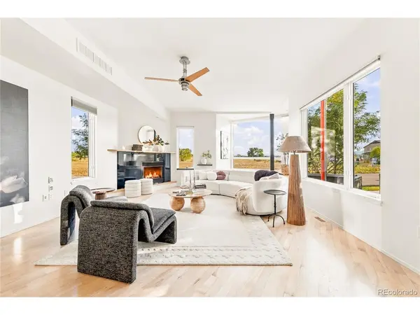 826 Plateau, Longmont, CO 80504