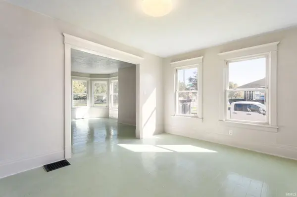 1212 Lincoln WAY, South Bend, IN 46628-2469