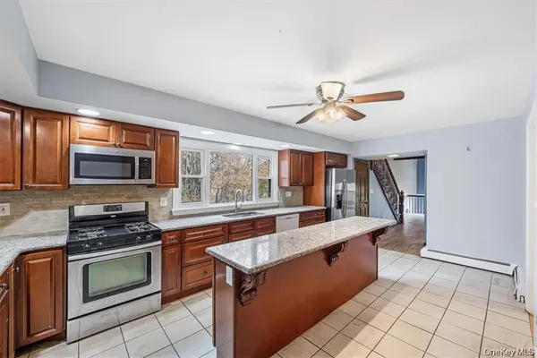 217 Orange TPKE, Sloatsburg, NY 10974