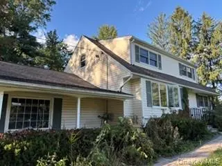 4 Spruce ST, Nanuet, NY 10954