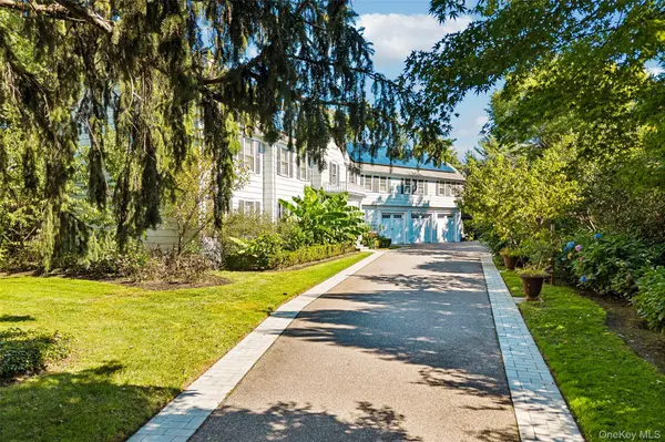 1325 Harbor RD, Hewlett Harbor, NY 11557