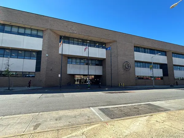 96 Main ST, Hempstead, NY 11550