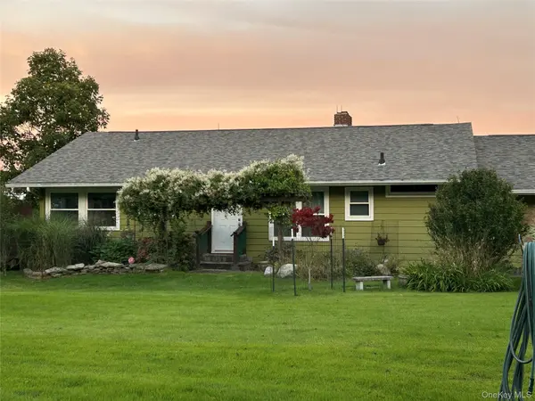 329 Mountain RD, Bloomingburg, NY 12721
