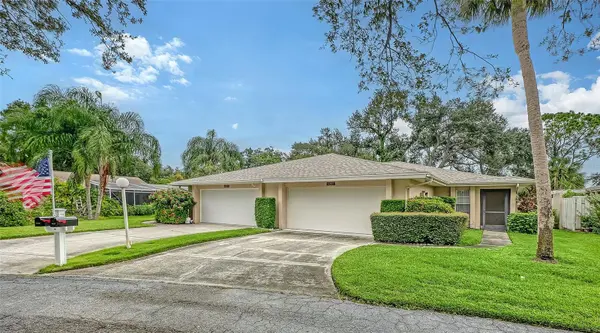 4207 BOWLING GREEN CIR, Sarasota, FL 34233