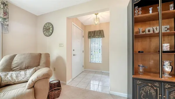 4207 BOWLING GREEN CIR, Sarasota, FL 34233