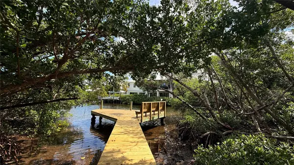 124 HAMMOCK RD, Anna Maria, FL 34216