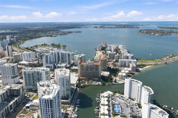 1111 RITZ CARLTON DR #1704, Sarasota, FL 34236