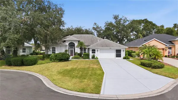 5127 AURORA DR, Leesburg, FL 34748