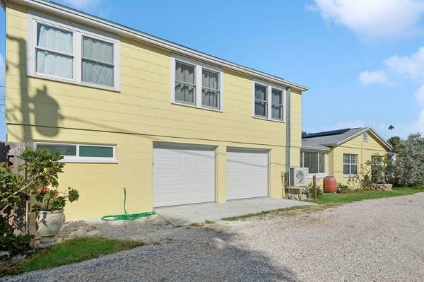 102 11TH AVE, St Pete Beach, FL 33706