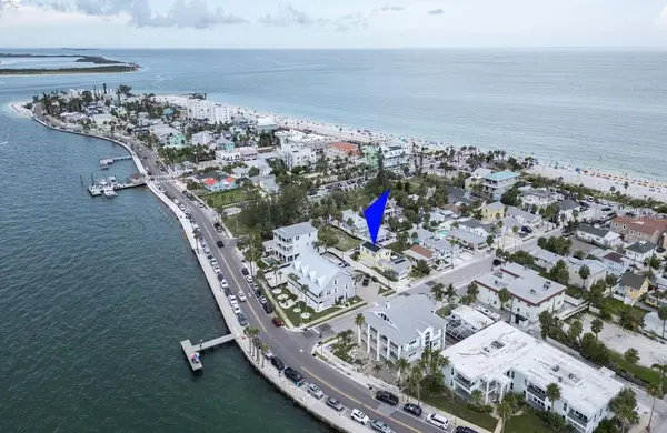 102 11TH AVE, St Pete Beach, FL 33706