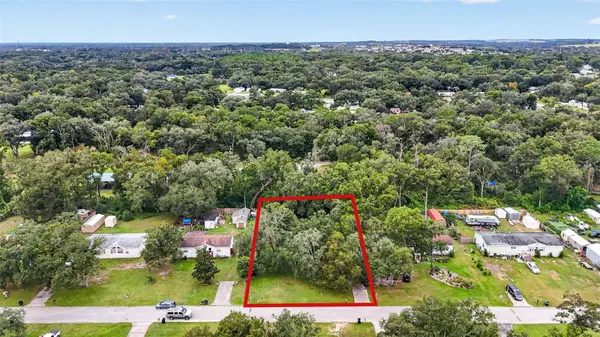 7305 TIMBER CREST LN, Zephyrhills, FL 33540