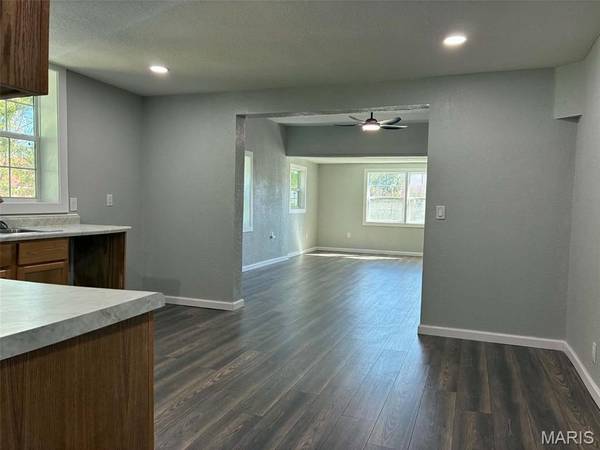 308 S Gideon AVE, Gideon, MO 63848