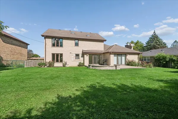 345 W Dempster ST, Des Plaines, IL 60016