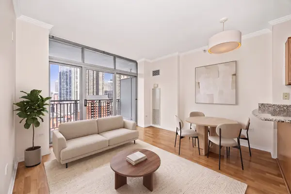600 N Dearborn ST #1805, Chicago, IL 60654