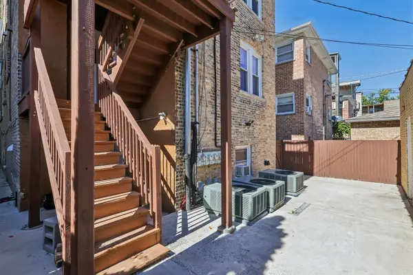 6235 N Francisco AVE, Chicago, IL 60659
