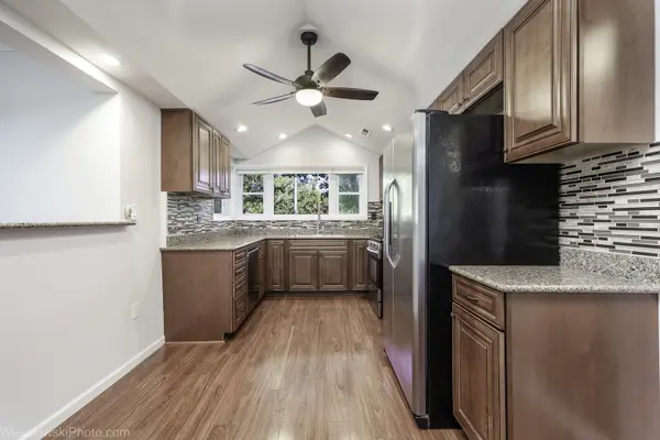 149 E Strong ST, Wheeling, IL 60090