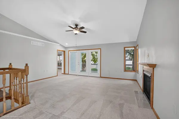 3025 Pheasant DR #B, Cedar Falls, IA 50613
