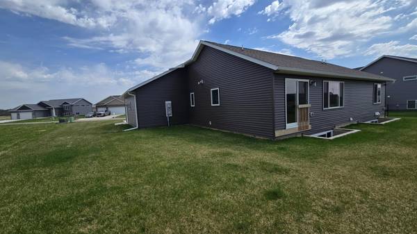 1309 18th ST NE, Austin, MN 55912